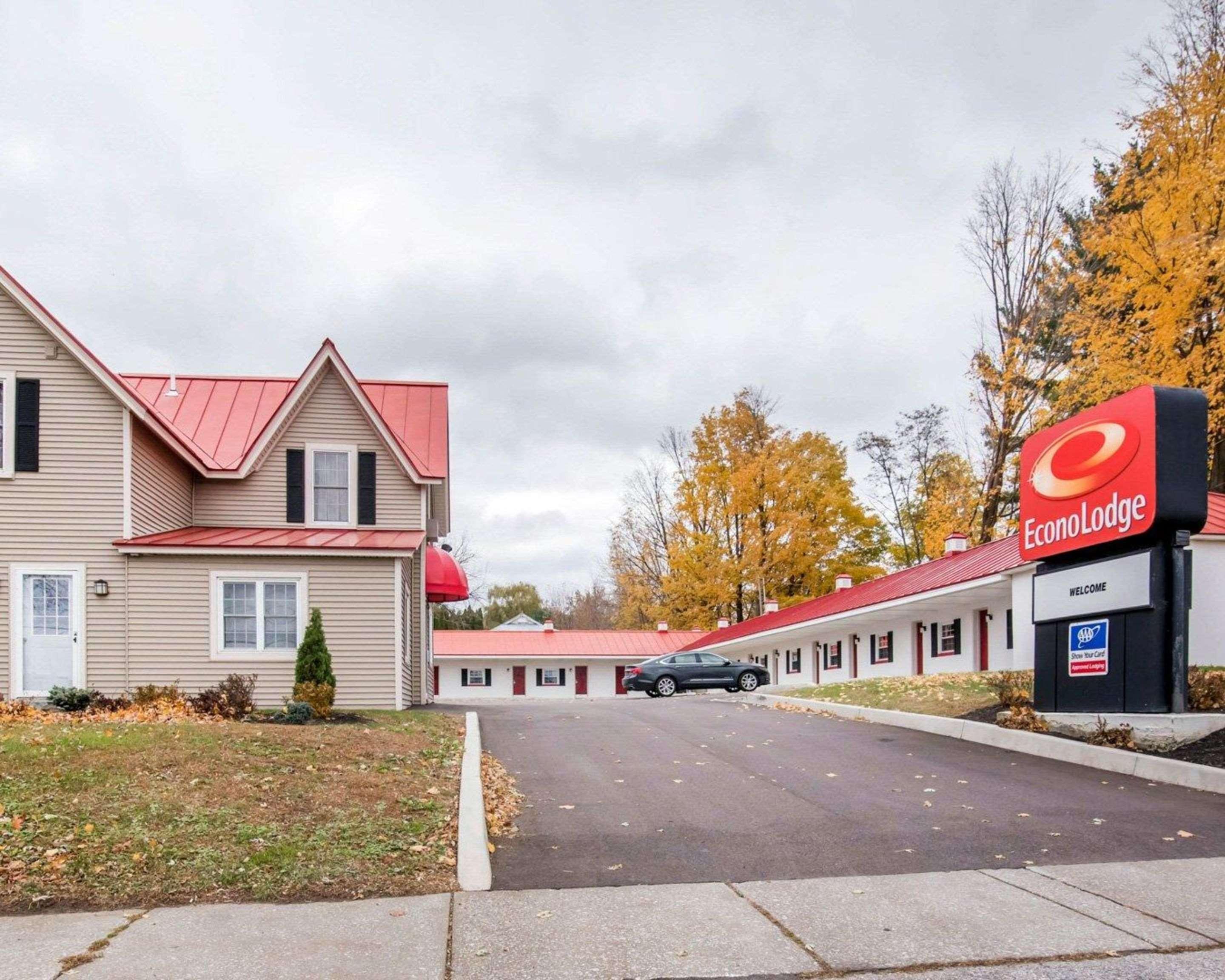 Econo Lodge St Albans Town Saint Albans Exterior photo